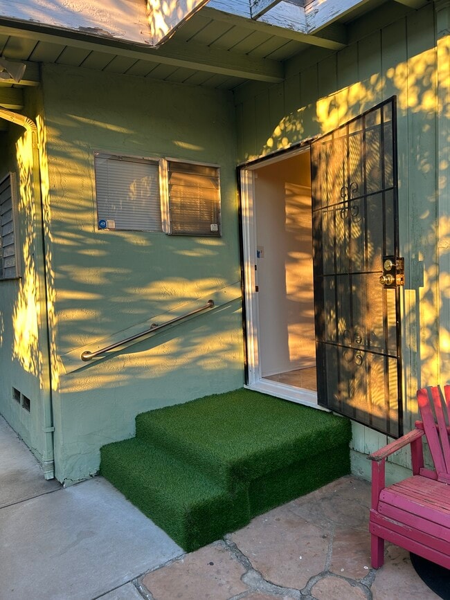 Building Photo - 7111 Mohawk St