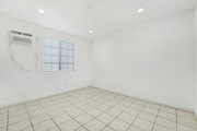 Photo - 400 W 109th St