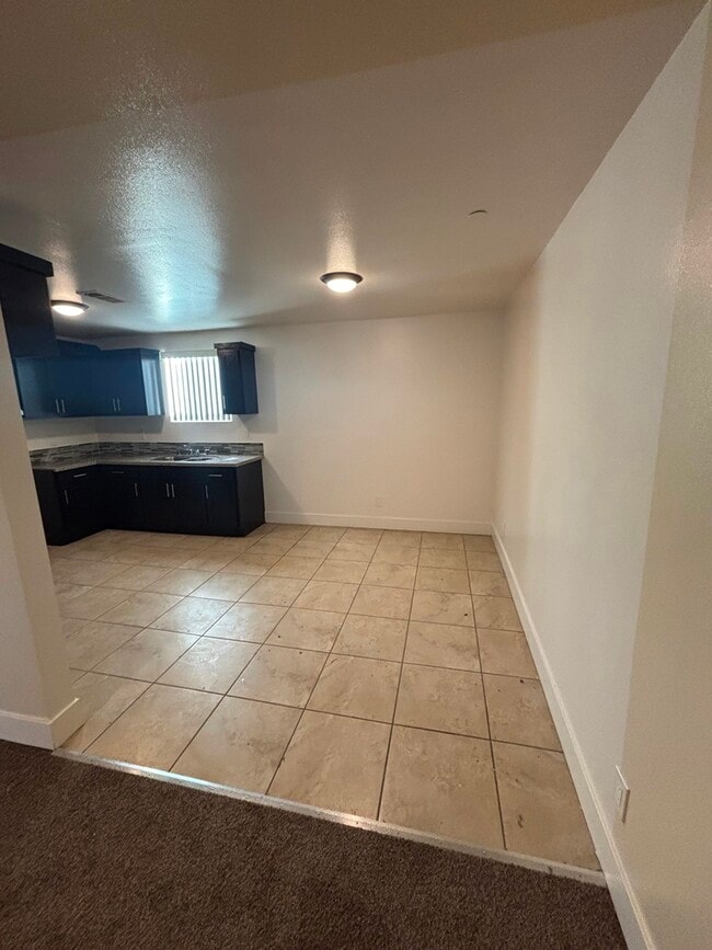 Photo - 120 E 107th St