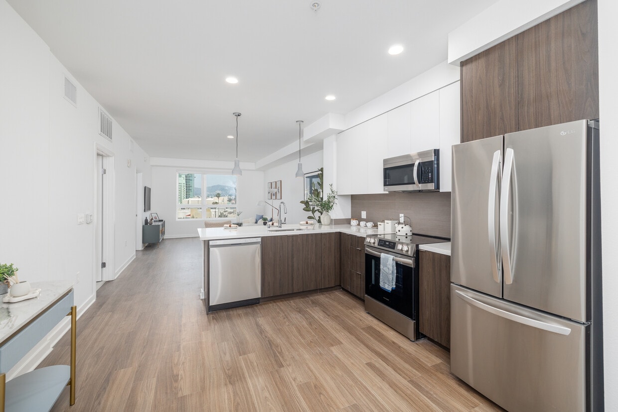 3D Tour - Western Station Apartments