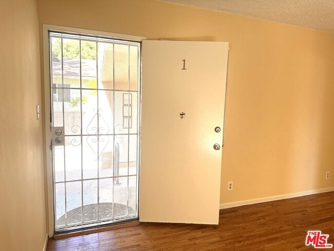 Building Photo - 5411 S Centinela Ave Unit 1 Rental