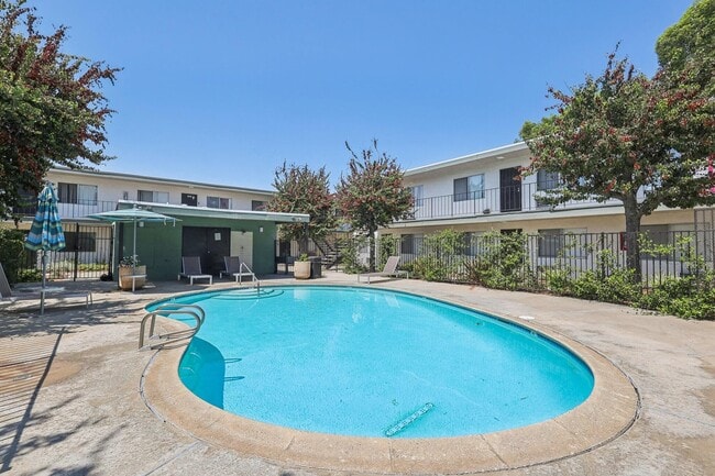 Photo - Valle at 9209 Kenwood