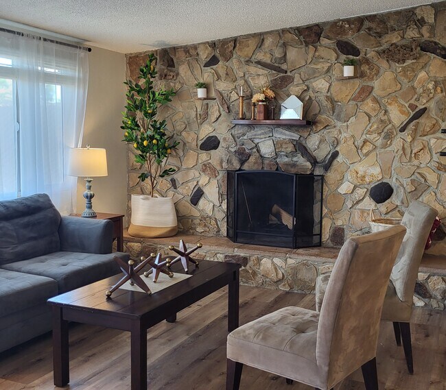 Photo - 14972 La Brisa Rd