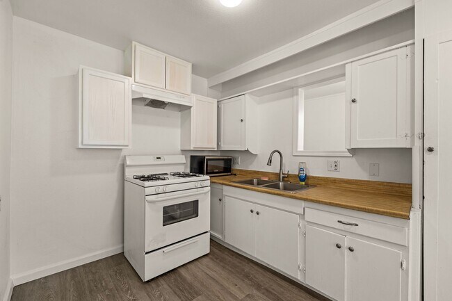 Photo - Enjoy Lake Views from This Cozy 1 Bed, 1 Bath Home