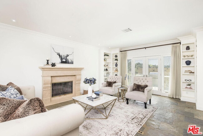 Photo - 17108 Oak View Dr