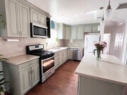 Photo - 14148 Community St