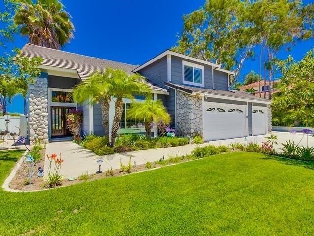 Building Photo - Beautiful Avocado Highlands Home For Lease