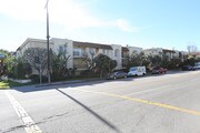 Photo - 10920 Palms Blvd Apartments