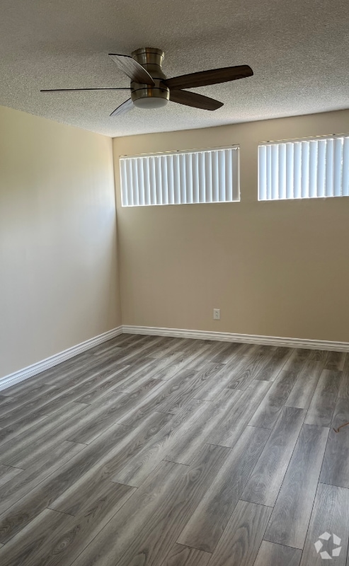 Building Photo - 6268 N San Gabriel Blvd Unit 14 Rental