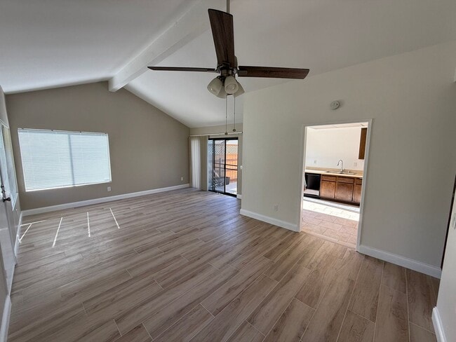 Photo - Remodeled 2-Bedroom Townhome in Tierrasant...