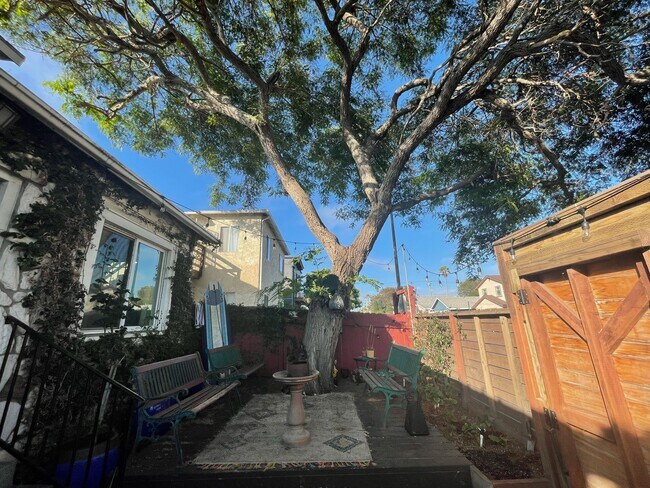 Photo - 547 Brooks Ave