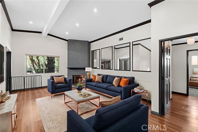 Photo - 6417 Graves Ave