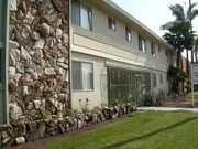 Photo - 643 E 99th St