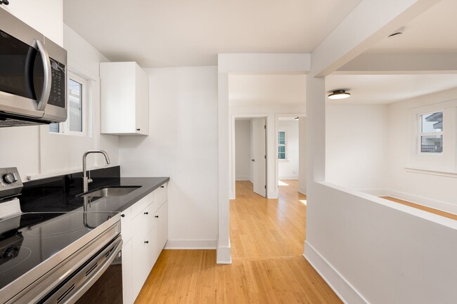 Photo - 126 1/2 Franklin Ct Unit 126 1/2 Franklin Ct