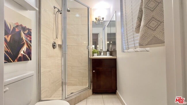 Photo - 5633 Carlton Way Unit 203