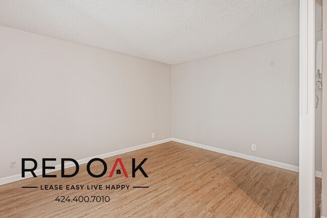 Photo - 8614 Woodley Ave Unit 216