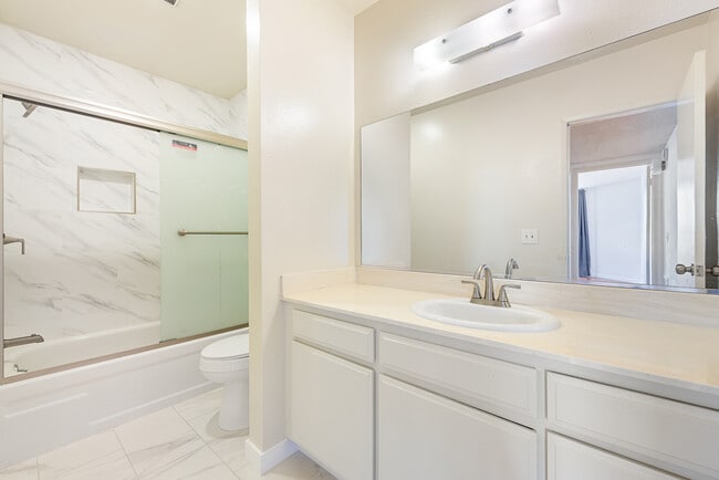 Photo - 1745 Camino Palmero St Unit Hollywood Hills 1BR Condo