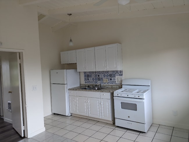 Photo - 7002 Linda Vista Rd Unit 27