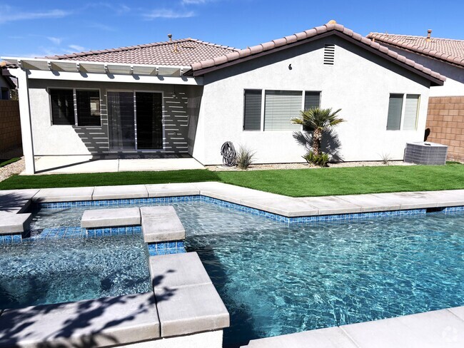 Building Photo - 84175 Tramonto Way Rental