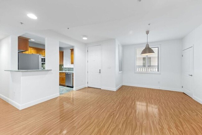 Photo - Modern 3 Bed, 2 Bath Condo for Lease – 1,320 Sq Ft – Prime Sherman Oaks Location Unit 102
