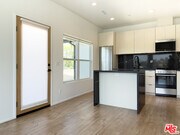 Photo - 845 N La Fayette Park Pl