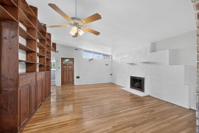 Photo - 1201 W Baker Ave