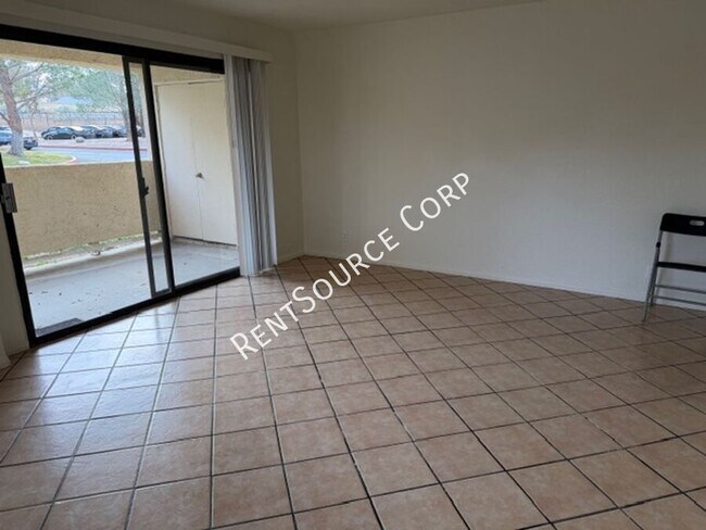 Photo - 2554 Olive Dr Unit #117