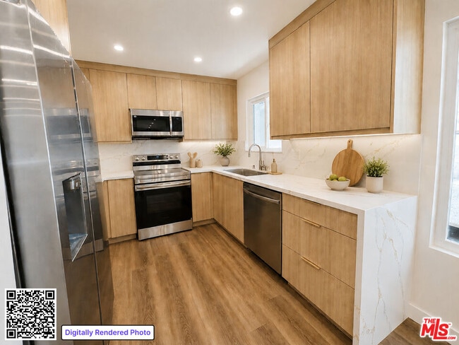 Photo - 2449 Beachwood Dr