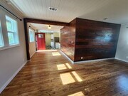 Photo - Cozy Craftsman style home!