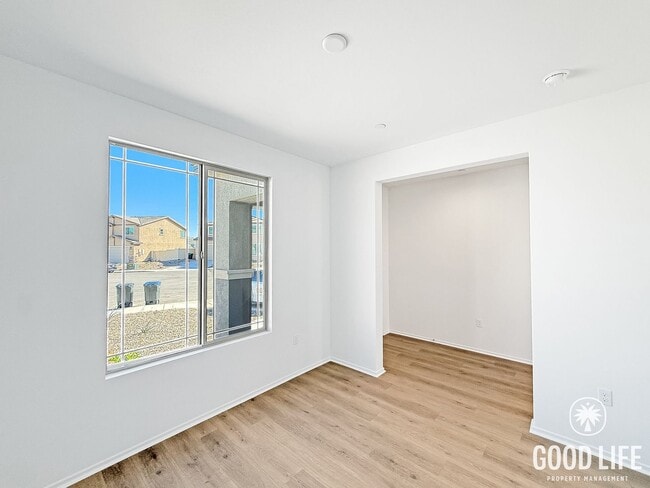 Photo - Beautiful 5Bd/2.5Ba Home In Lake Elsinore!