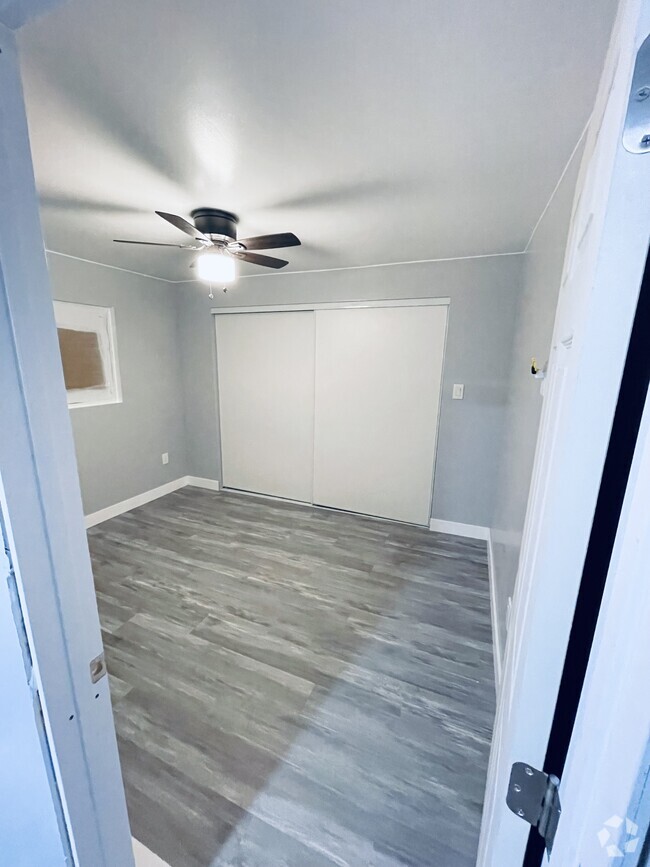 Building Photo - 10252 Vena Ave Rental
