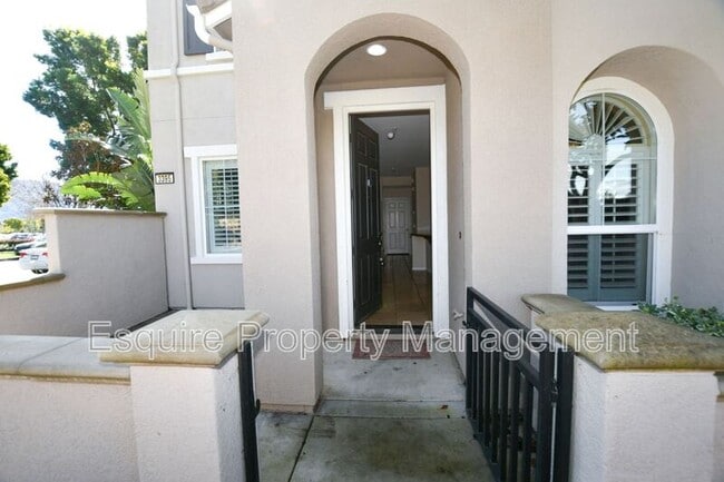 Photo - 3395 Shadetree Way