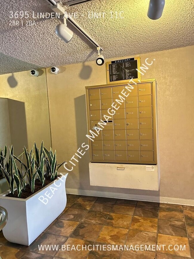 Photo - 3695 Linden Ave Unit 11C