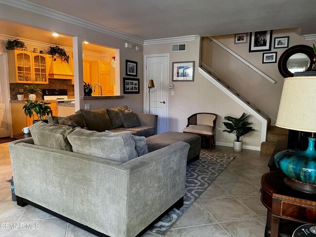 Photo - 2853 Instone Ct