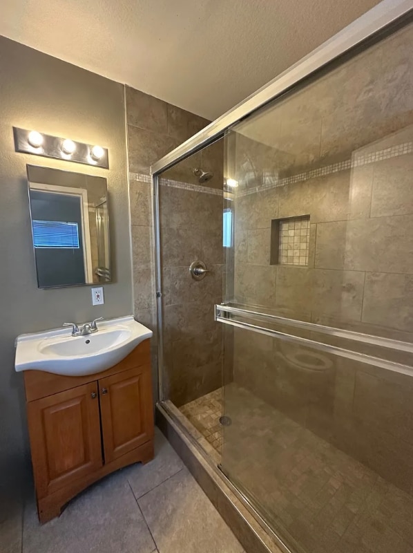 Building Photo - 13152 Westlake St