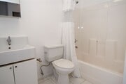 Photo - Aqua Courtyard Suites Apartments