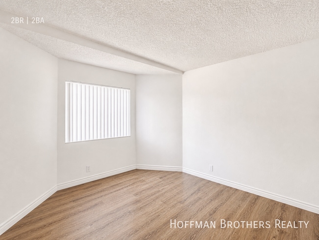 Photo - 15552 Nordhoff St Unit 203