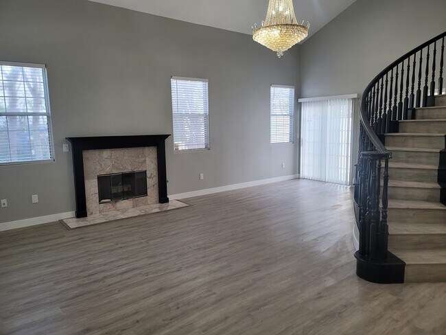 Photo - 5542 Tampa Ave Unit 5542