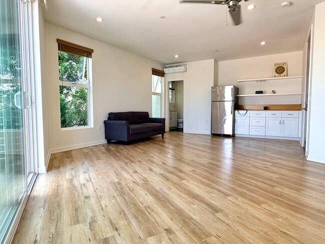 Photo - 5601 W 78th St Unit 11