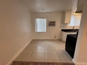 Photo - 7139 Whitsett Ave Apartment Unit 05
