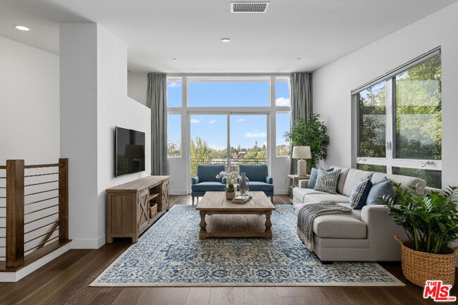 Building Photo - 1912 Liberty Ct