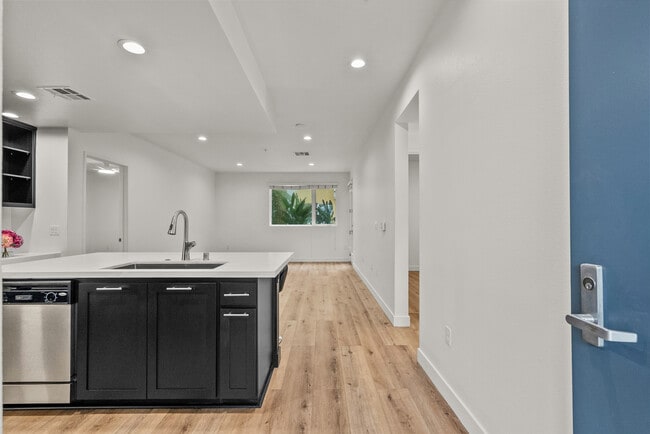 Photo - 21301 Erwin St Unit 206