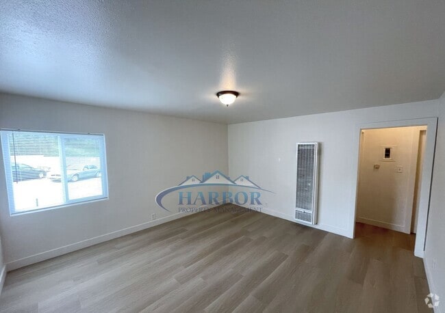 Building Photo - 840-842 1/2 W. Sepulveda Street Unit 840 1/2 Rental