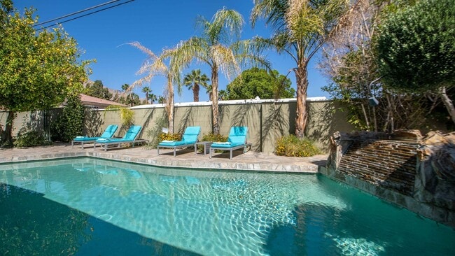 Photo - Racquet Club West, FURNISHED, Seasonal OR Long Term