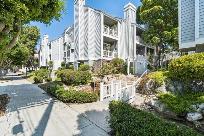 Building Photo - 8500 Falmouth Ave