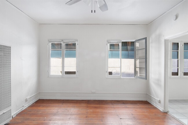 Photo - 279 N Euclid Ave