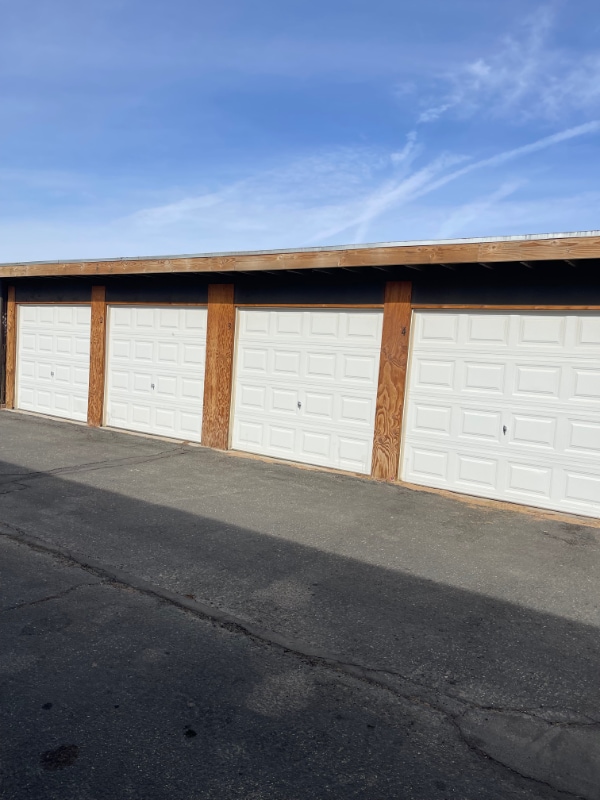 Building Photo - 11200 Vintage Rd