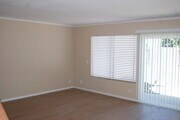 Photo - 6401 Glenfox Dr