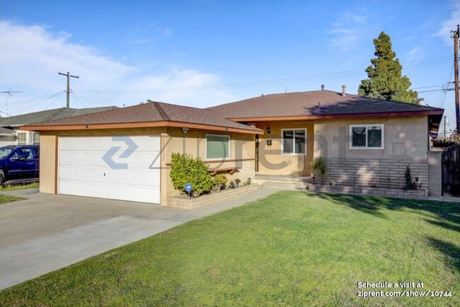 Photo - 16422 McRae Ave House