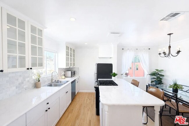 Photo - 1033 20th St Unit U